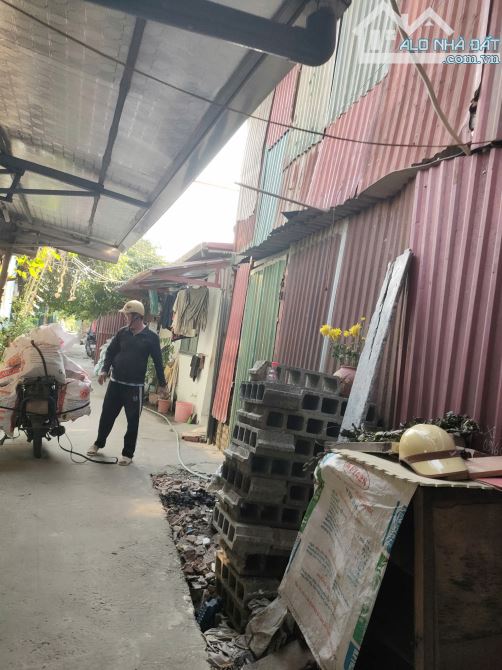 Bán gấp giá rẻ Giải Phóng 63m, cấp 4, mặt tiền 4.5m, 950 triệu Hoàng Mai.