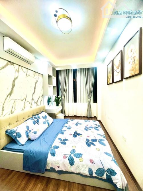 6,39 TỶ | GIÁP BÁT – HOÀNG MAI | BA GÁC ĐỖ CỬA | GẦN Ô TÔ | NHÀ ĐẸP Ở NGAY – ĐÓN TẾT |