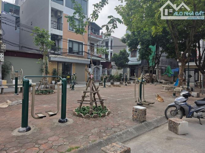 Chính chủ nhờ bán phân lô Cạnh Nguyễn Đức Cảnh-35m2-an ninh tốt,dân trí cao- Hơn 7 tỷ