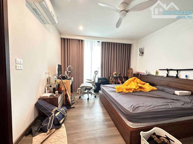 Phố Nghi Tàm,Tây Hồ - 138m2x7T,thang máy - 26,8tỷ - 20m ra oto - giá đầu tư