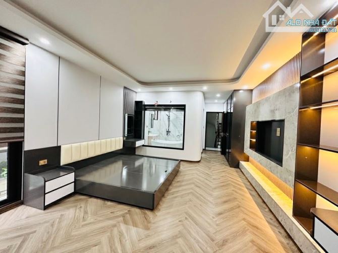 NHÀ ĐẸP PHÂN LÔ , 60M2 - 20 TỶ SIÊU HIẾM MỸ ĐÌNH , CẦU GIẤY - THANG MÁY -OTO VÀO NHÀ