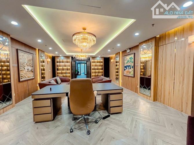 Bán nhà riêng mặt ngõ 106 Hoàng Quốc Việt, Cầu Giấy – 84m², 5 tầng, lô góc, nhỉnh 33 tỷ