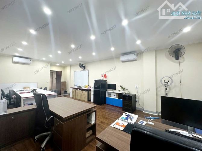 BÁN NHÀ PHỐ NGUYỄN CHÁNH 65m2 × 7T THANG MÁY. BA Ô TÔ TRÁNH ĐỖ THOẢI MÁI + VỈA HÈ