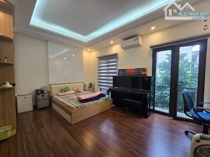 Bán nhà Phân Lô, Ô tô tránh Bùi Xương Trạch - Thanh Xuân - 5tầng 2 thoáng- 55 m2 - 15 tỷ