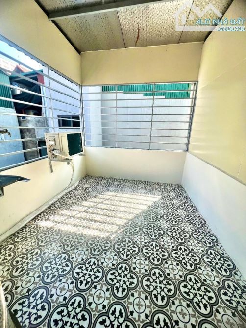 6,39 TỶ | GIÁP BÁT – HOÀNG MAI | BA GÁC ĐỖ CỬA | GẦN Ô TÔ | NHÀ ĐẸP Ở NGAY – ĐÓN TẾT |