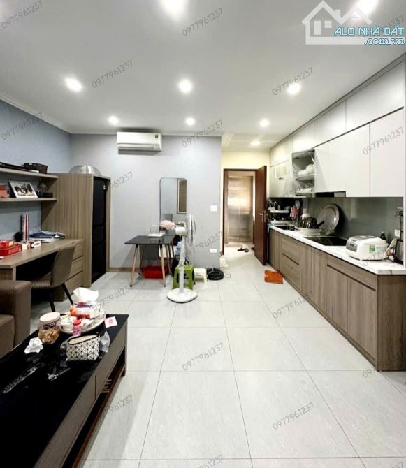 BÁN NHÀ PHỐ NGUYỄN CHÁNH 65m2 × 7T THANG MÁY. BA Ô TÔ TRÁNH ĐỖ THOẢI MÁI + VỈA HÈ