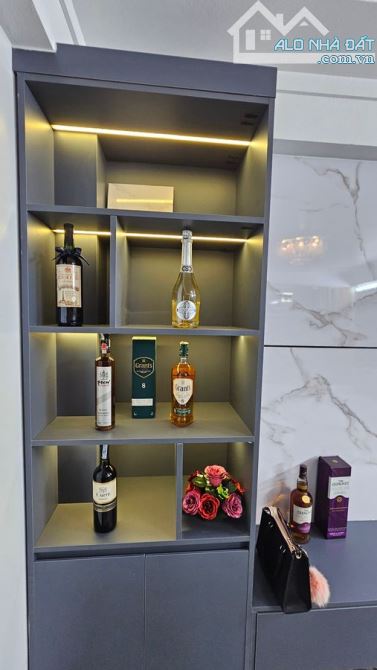 Nhà Đẹp Ở Ngay Bùi Xương Trạch, oto đỗ cửa, 34m, 5 tầng, giá 11,1 tỷ