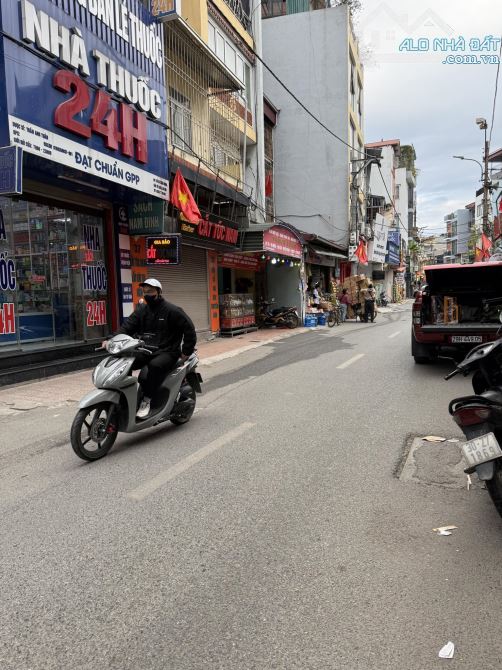 Bán Nhà Mặt Phố Xuân Đỉnh Tây Hồ 125m2-7T MT5,2m LÔ GÓC 3 THOÁNG 38,8 Tỷ Có Thương Lượng.