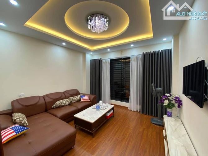 BÁN NHÀ 5 TẦNG 50M2 - HOÀNG QUỐC VIỆT, CẦU GIẤY - GIÁ 12.9 TỶ