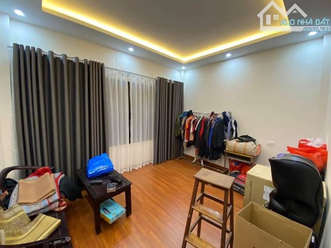 BÁN NHÀ 5 TẦNG 50M2 - HOÀNG QUỐC VIỆT, CẦU GIẤY - GIÁ 12.9 TỶ