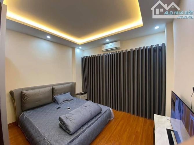 BÁN NHÀ 5 TẦNG 50M2 - HOÀNG QUỐC VIỆT, CẦU GIẤY - GIÁ 12.9 TỶ