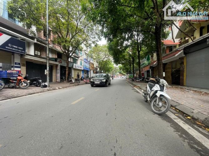 BÁN NHÀ PHÂN LÔ, Ô TÔ TRÁNH PHỐ KHUẤT DUY TIẾN 60 M2- MT 5.5M - 5 TẦNG - 26 TỶ