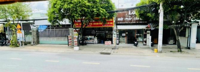 Bán 4 căn ki ốt mặt phố đường Bà Triệu, thị trấn Hóc Môn dt khủng hơn 900m2 giá 62 tỷ - 1