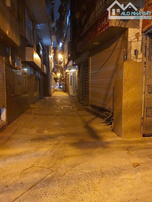 Chính chủ cần bán Nhà p Thái Thịnh - DT65m2 * 4 tầng, thoáng trước sau - 14,8 tỷ (sẵn sổ)