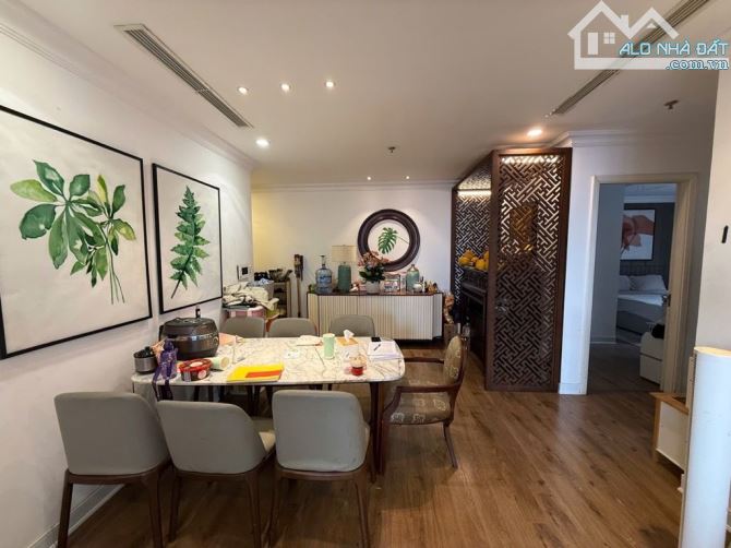 Chung cư Hateco Hoàng Mai - 110m2 - 3 ngủ - ba bước ra công viên yên sở nhỉnh 7 tỷ