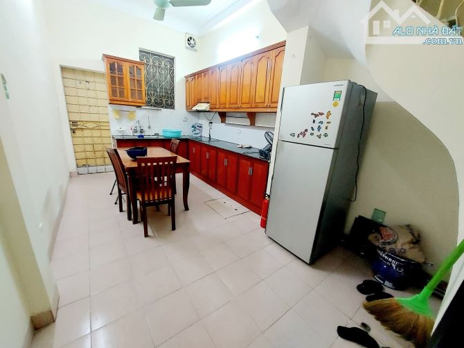 Bán nhà vương thừa vũ, ngõ ô tô tránh ba gác , giá đầu tư 48m , 4 tầng giá 16,5 tỷ có Tl