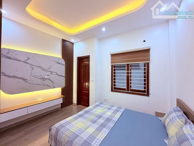 BÁN NHÀ MỚI 5 TẦNG-MAI DỊCH-CẦU GIẤY-NỘI THẤT CAO CẤP-Ở NGAY ĐÓN TẾT- PK 10 TỶ