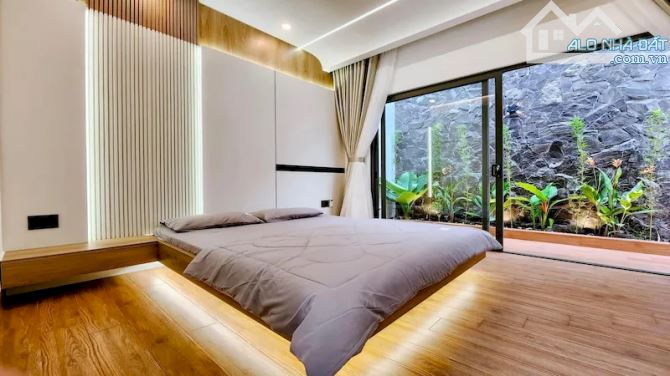 NHÀ MỚI PHỐ TRỊNH CÔNG SƠN, THÔNG THOÁNG, BA ĐƯỚC HỒ TÂY, 40M2, 12,5 TỶ