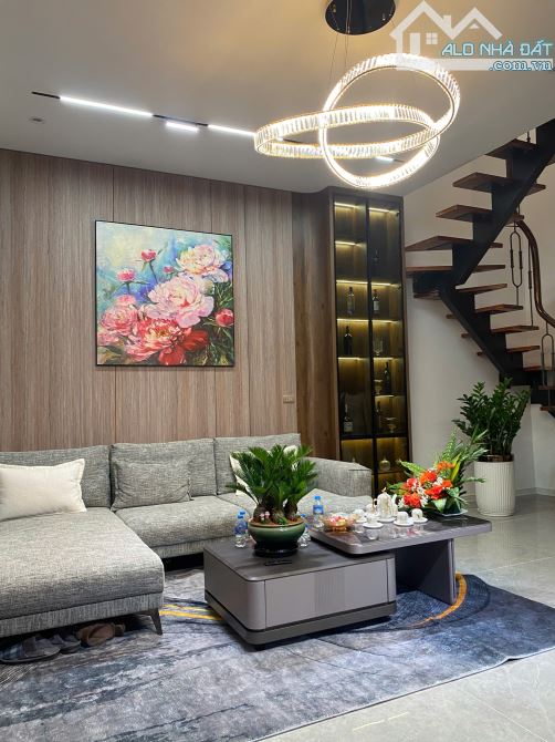 SIÊU PHẨM NHÀ ĐẸP , PHỐ BẠCH MAI , HAI BÀ TRƯNG , 55M X 6 TẦNG , THANG MÁY - 16 TỶ -CÓ TL