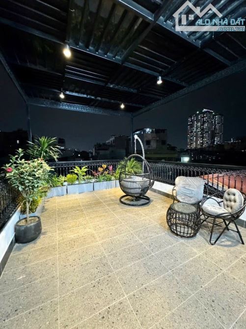 Bán nhà khương đình 47m , 6 tầng thang máy tặng nội thất sang xịn mịn chỉ mang người về ở