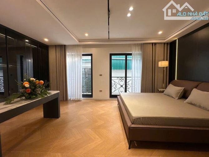 Ô TÔ TRÁNH, phố Bạch Mai, Hai Bà Trưng ,50m2 x 6 tầng THANG MÁY nhỉnh 16 tỷ có TL