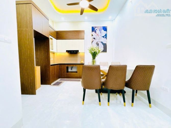 HÀNG MỚI TRƯỜNG CHINH, Đống Đa, 55m2 x 4 tầng, MT ~4m 14 tỷ có TL