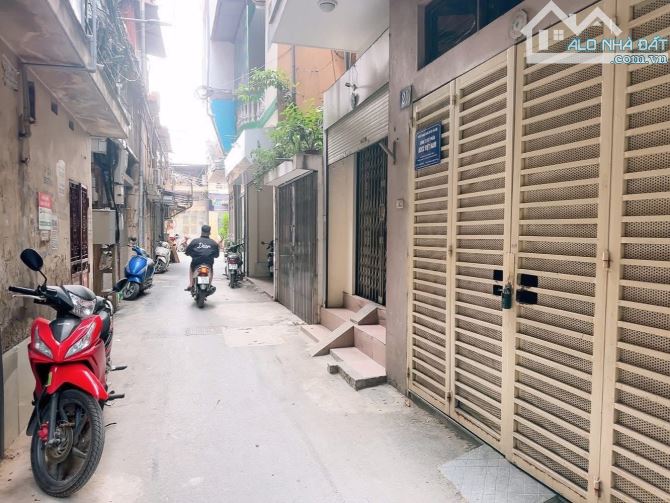 Bán nhà 40m 6 tầng,Trần Bình, Cầu Giấy,sát phố,10.5 tỷ.