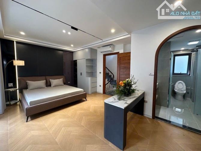 Ô TÔ TRÁNH, phố Bạch Mai, Hai Bà Trưng ,50m2 x 6 tầng THANG MÁY nhỉnh 16 tỷ có TL