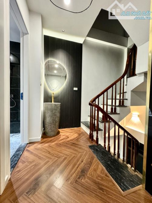 Siêu phẩm đón Tết phố Khương Đình-Thanh Xuân, 6 tầng Thang máy, nội thất đẳng cấp tiền tỷ