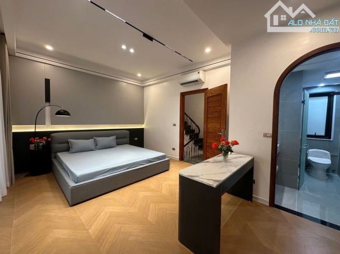 Ô TÔ TRÁNH, phố Bạch Mai, Hai Bà Trưng ,50m2 x 6 tầng THANG MÁY nhỉnh 16 tỷ có TL