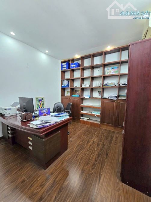 Nhà dân xây mặt ngõ thông 20m ra Hồ Tây, Thụy Khuê, 40m2 x 6 tầng kdoanh. Giá 14.2 tỷ