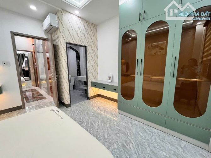 Nhà phố liền kề Quận 12- TX25-Thạnh Xuân- 5 tầng Full nội thất sịn vào ở ngay-Nhỉnh 6 tỷ - 1