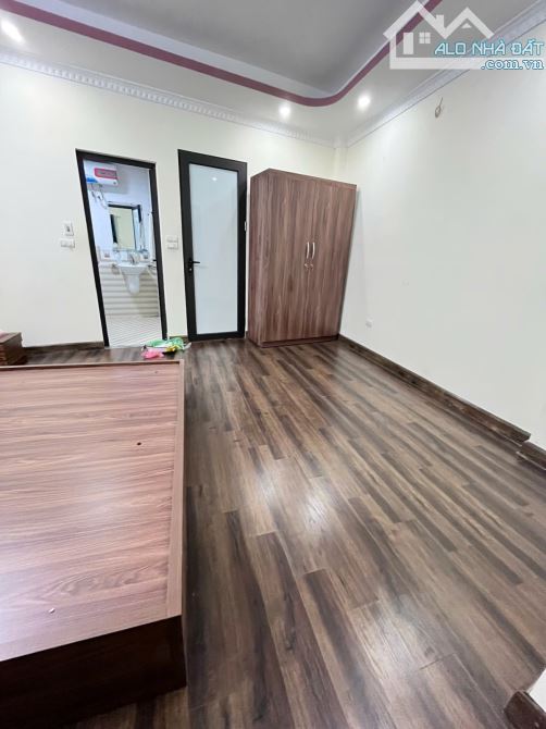 HIẾM – NHÀ ĐẸP MAI ĐỘNG, MINH KHAI 32m2 – Ở SƯỚNG NGAY 7 TỶ