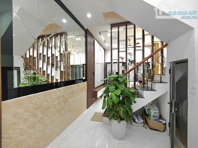 NHÀ ĐẸP HIẾM BẠCH MAI - TRƯƠNG ĐỊNH NGÕ NÔNG SÁT PHỐ 10 tỷ