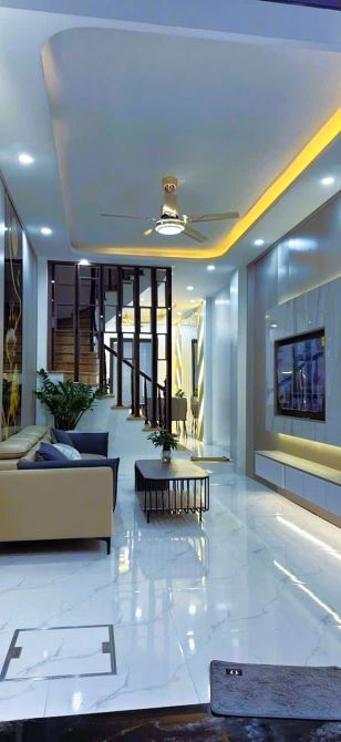 10,35 TỶ-45M2-5 TẦNG MỚI-5 NGỦ-20M RA PHỐ-TRƯƠNG ĐINH-THỊNH LIỆT-BỜ SÔNG SÉT