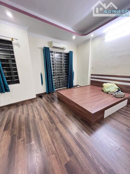 HIẾM – NHÀ ĐẸP MAI ĐỘNG, MINH KHAI 32m2 – Ở SƯỚNG NGAY 7 TỶ