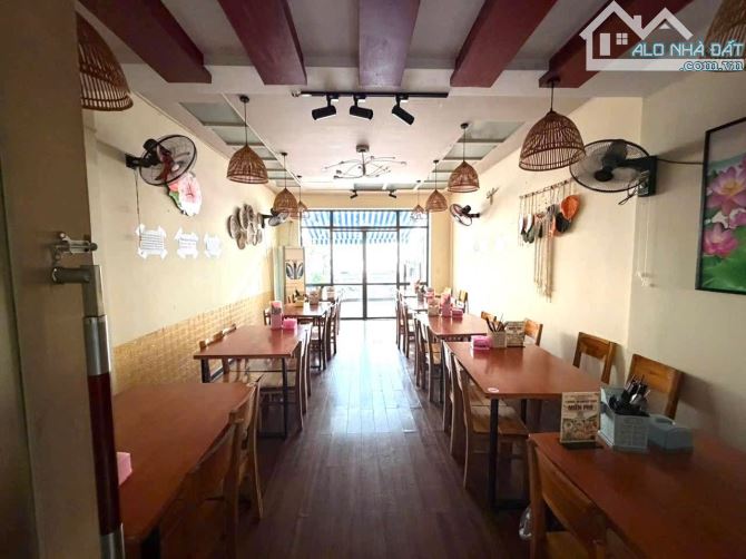 PHÂN LÔ - Ô TÔ TRÁNH - 1 NHÀ RA MẶT PHỐ THÁI HÀ - KINH DOANH ĐẲNG CẤP - 490tr/m2.