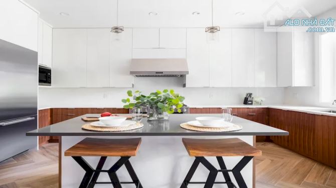 BÁN NHÀ PHÚ GIA, NGÕ THÔNG, TIỆN ÍCH NGẬP TRÀN, GẦN CHỢ, TRƯỜNG HỌC, 45M2, 10,7 TỶ