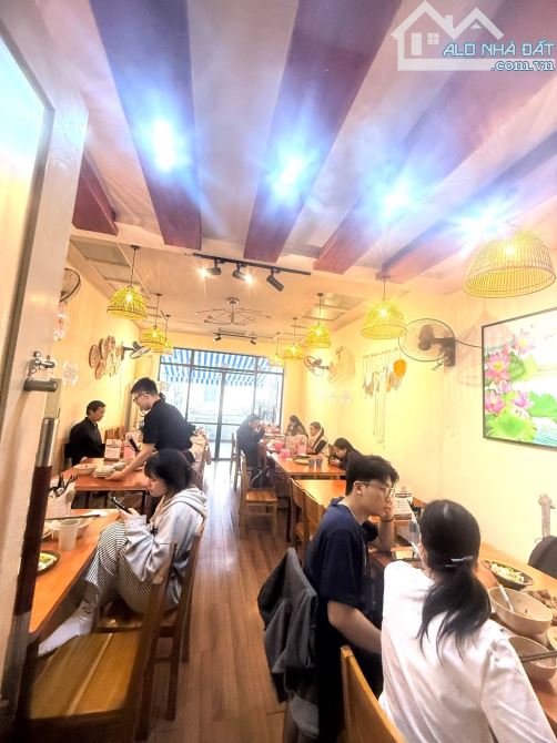 PHÂN LÔ - Ô TÔ TRÁNH - 1 NHÀ RA MẶT PHỐ THÁI HÀ - KINH DOANH ĐẲNG CẤP - 490tr/m2.