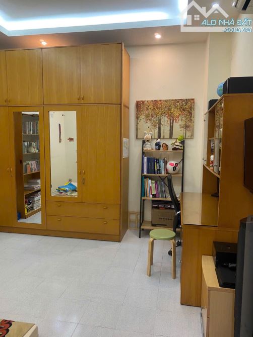 Nhà bán hẻm xe hơi 284/ Lý Thường Kiệt P14, Q10 hợp ở,cho thuê đầu tư kinh doanh văn phòng