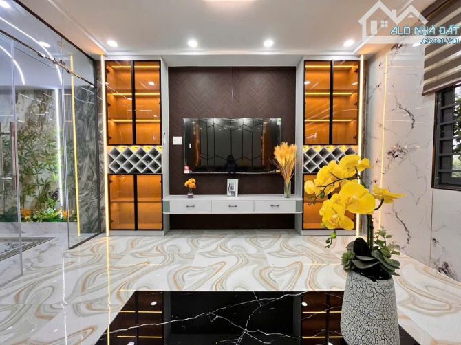 Nhà phố liền kề Quận 12- TX25-Thạnh Xuân- 5 tầng Full nội thất sịn vào ở ngay-Nhỉnh 6 tỷ - 6