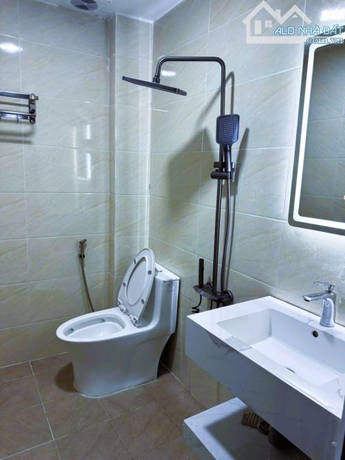 10,35 TỶ-45M2-5 TẦNG MỚI-5 NGỦ-20M RA PHỐ-TRƯƠNG ĐINH-THỊNH LIỆT-BỜ SÔNG SÉT
