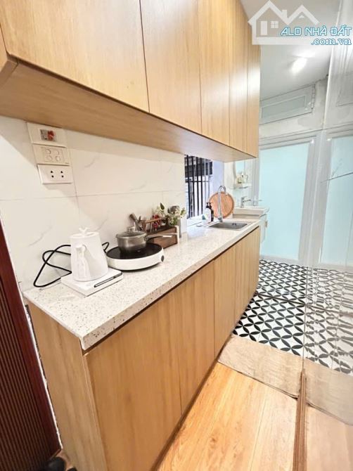 Bán căn hộ mặt phố Hàng Bồ, cho thuê homestay, 60m2 x 2 ngủ, vs khép kín - SĐCC - Hơn 3 Tỷ