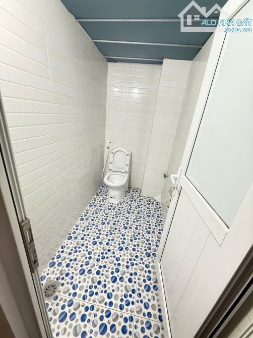 Bà cô nhờ bán -Tam Trinh - Ngõ nông - gần phố - 32m2 - 5 tầng - hơn 6 tỷ.