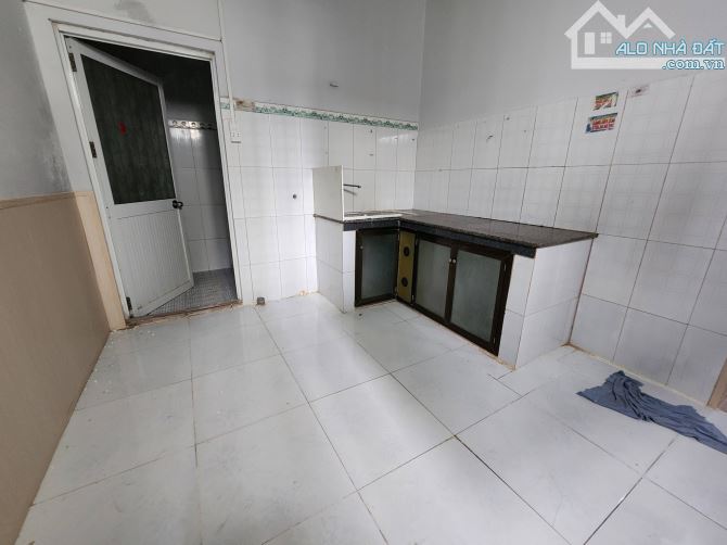 NHÀ CẤP 4 – Ở NGAY – VỪA Ở VỪA KINH DOANH/CHO THUÊ - 1