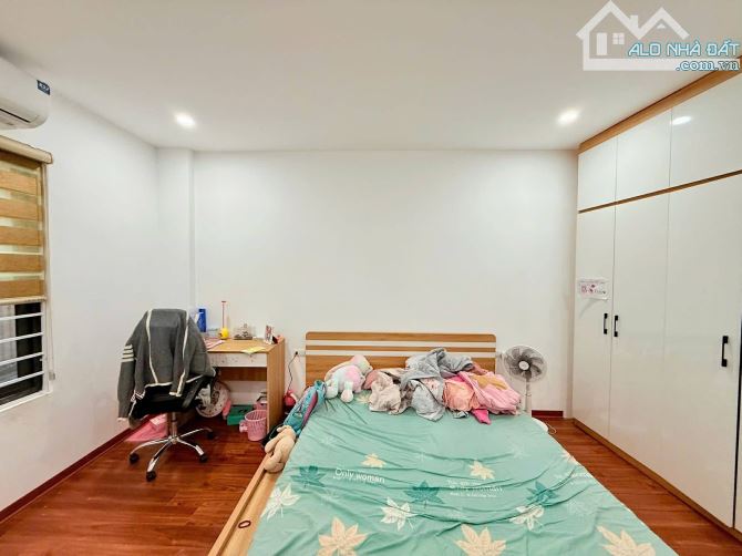 Quá hiếm 7,6 tỷ nhà 5 tầng mới Trung tâm quận Hai Bà Trưng, phố Bạch Mai gần phố Huế