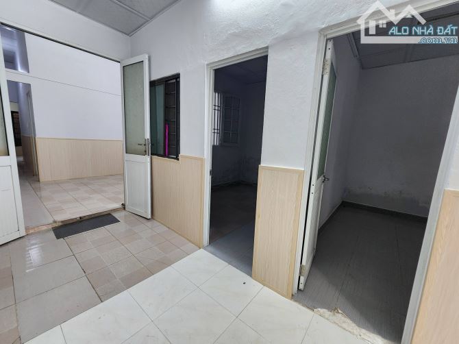 NHÀ CẤP 4 – Ở NGAY – VỪA Ở VỪA KINH DOANH/CHO THUÊ - 2