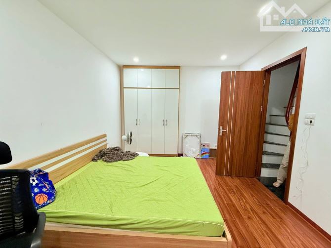 Quá hiếm 7,6 tỷ nhà 5 tầng mới Trung tâm quận Hai Bà Trưng, phố Bạch Mai gần phố Huế