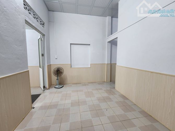 NHÀ CẤP 4 – Ở NGAY – VỪA Ở VỪA KINH DOANH/CHO THUÊ - 3