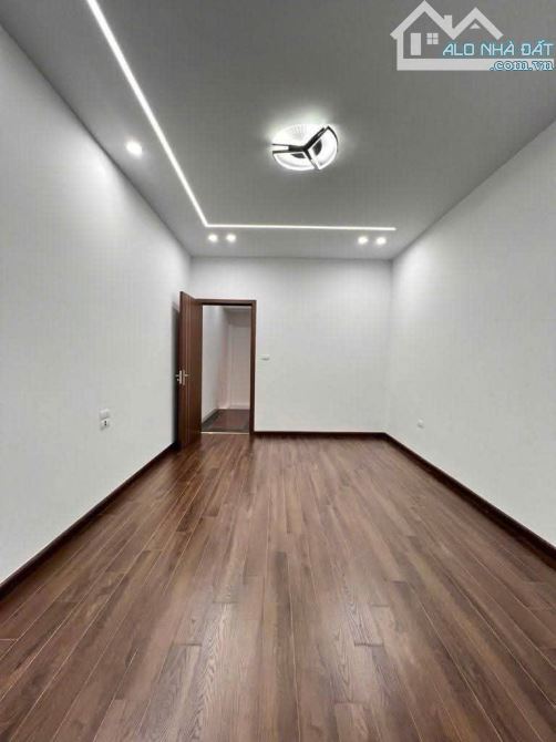 bán Nhà BÙI XƯƠNG TRẠCH : 33M *5 TẦNG HƠN 8 TỶ